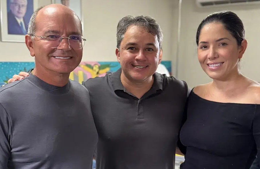 Prefeito de Catolé do Rocha, Laurinho Maia, declara apoio a Efraim Filho 